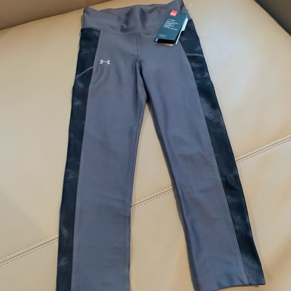 Under Armour Pants - Picture 1 of 9